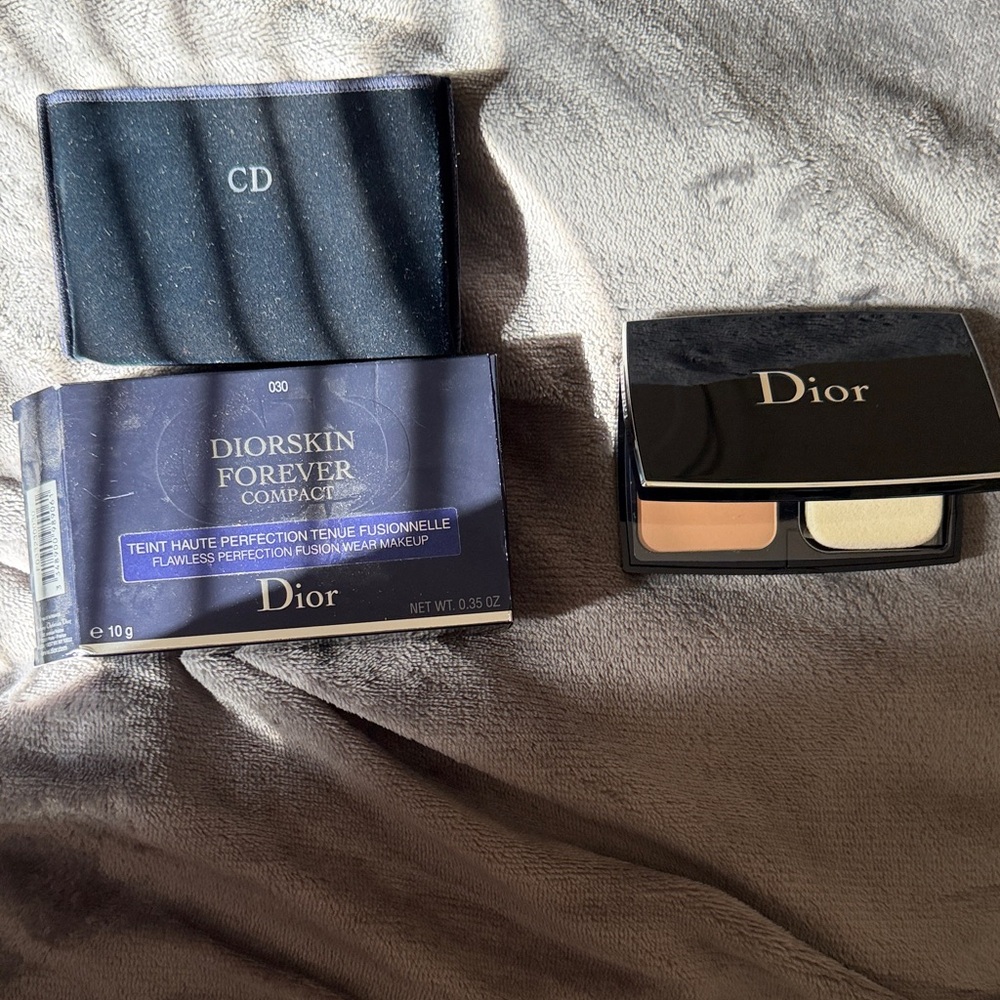 Diorskin forever compact color 030 medium beige BRAND NEW